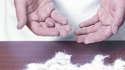 конфеты шоколадная вишня в коньяке