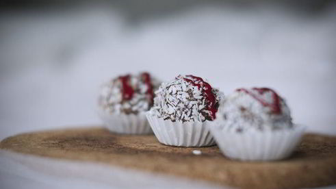 полезные конфеты с финиками, апельсином и бананами