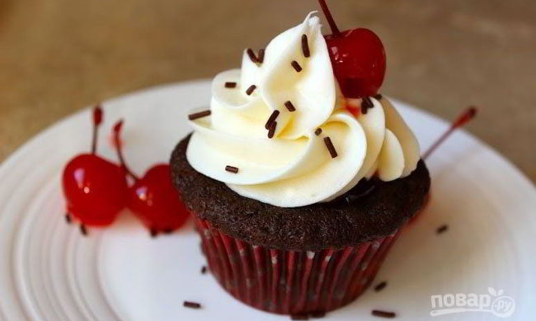 Рецепт белкового крема на водяной бане