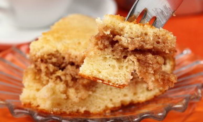 Рецепт бисквита с яблоками и кофейным кремом