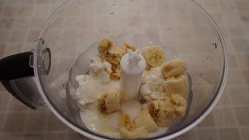 десерт вишня с банановым кремом