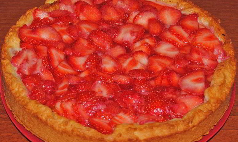Рецепт кростаты с клубникой и заварным кремом
