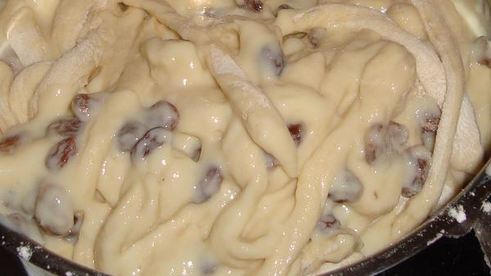 ленивые булочки с заварным кремом и изюмом