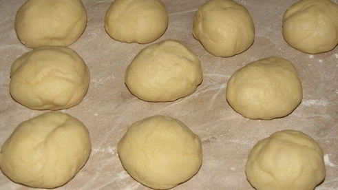 сайки с заварным кремом