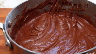 Шоколадно-масляный крем для тортов