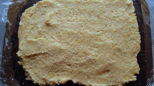 шоколадный рулет с абрикосовым кремом