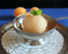 Абрикосовое мороженое