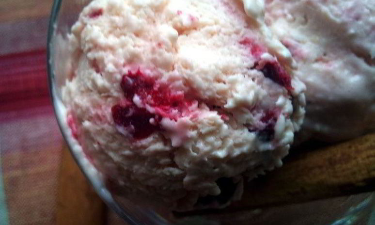 Рецепт йогуртового мороженого с вишней
