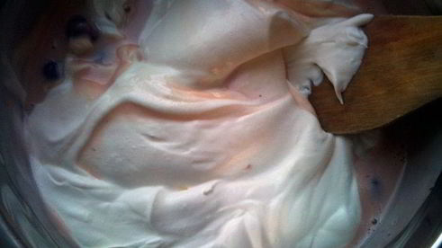 йогуртовое мороженое с вишней