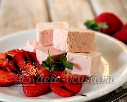 Клубничное мороженое