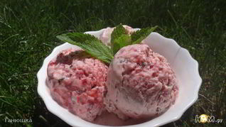 Клубничный пломбир с мятой