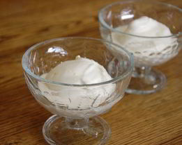 Лимонно-сметанное мороженое