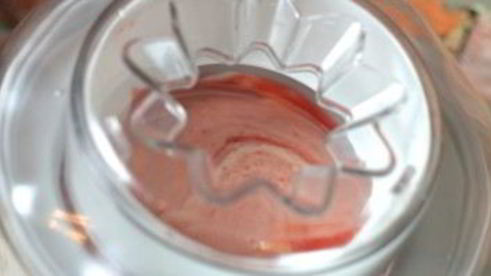 мороженое с клубникой