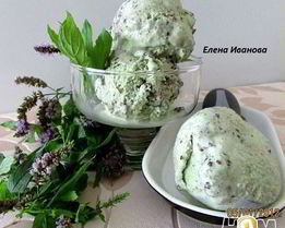 Мятное мороженое с кусочками шоколада