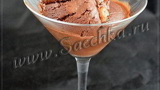Шоколадное мороженое с зефиром