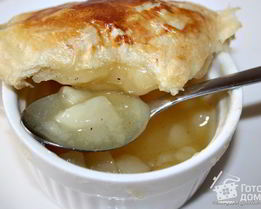 Грушевый мусс запеченный под слоеным тестом