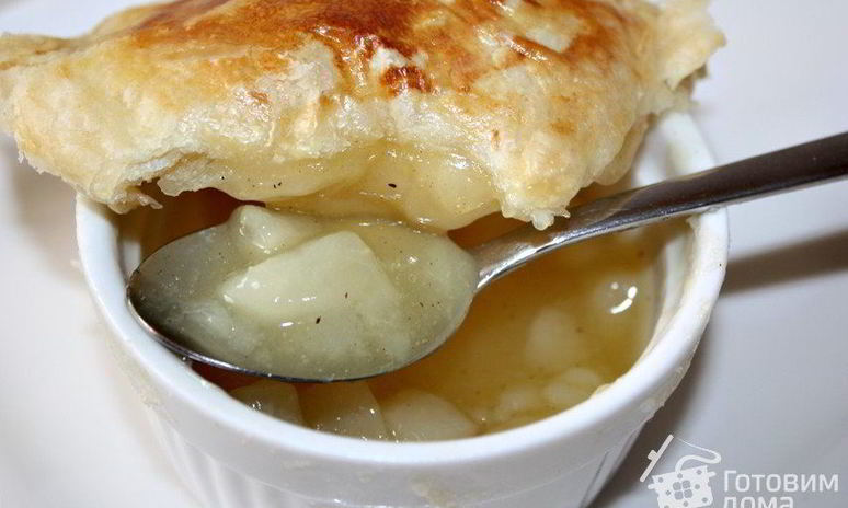 Рецепт грушевого мусса запеченного под слоеным тестом