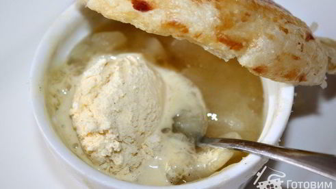 грушевый мусс запеченный под слоеным тестом