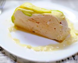 Куриный мусс с соусом с добавлением Мадеры