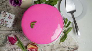 Лимонно-клубничный муссовый торт