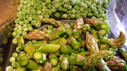 мусс из зеленого горошка и спаржи