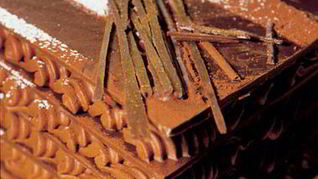 Пралине с шоколадно-карамельным муссом