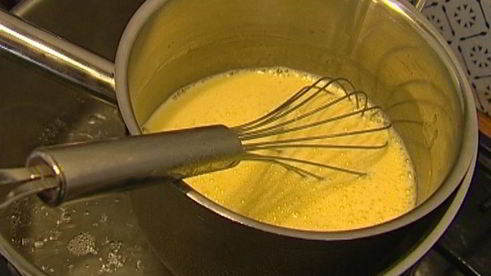 шоколадный мусс с красной смородиной