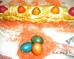 Греческий пасхальный хлеб