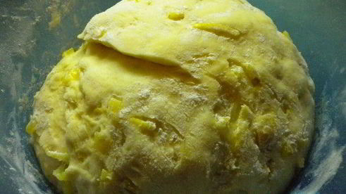 греческий пасхальный хлеб