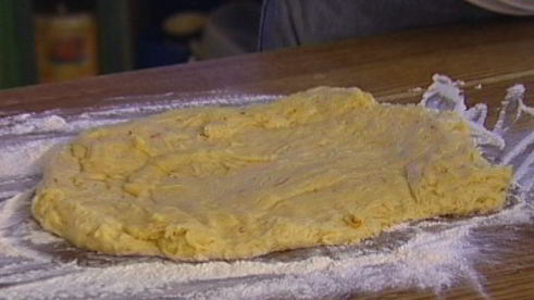 куличи с цукатами и изюмом