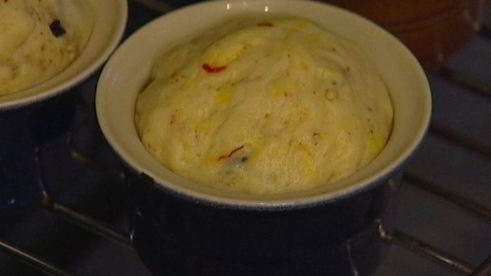 куличи с цукатами и изюмом