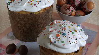 Шафрановый кулич с марципаном