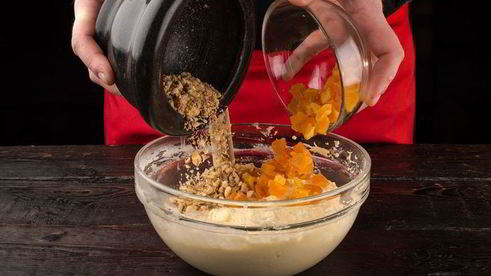 творожный кулич с курагой