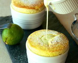 Манговое суфле под кокосово-лаймовым заварным кремом