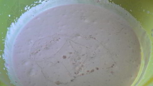 рулет бисквитный с клубнично-сливочным суфле