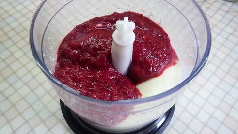 сливочно-вишневое суфле с творогом и шоколадом