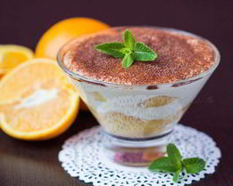 Апельсиновый тирамису с мятным сиропом