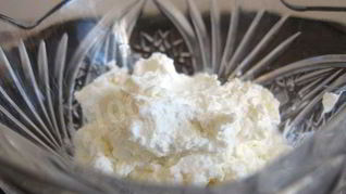 Творог из замороженного кефира