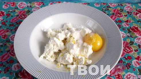 яблоко, фаршированное творогом