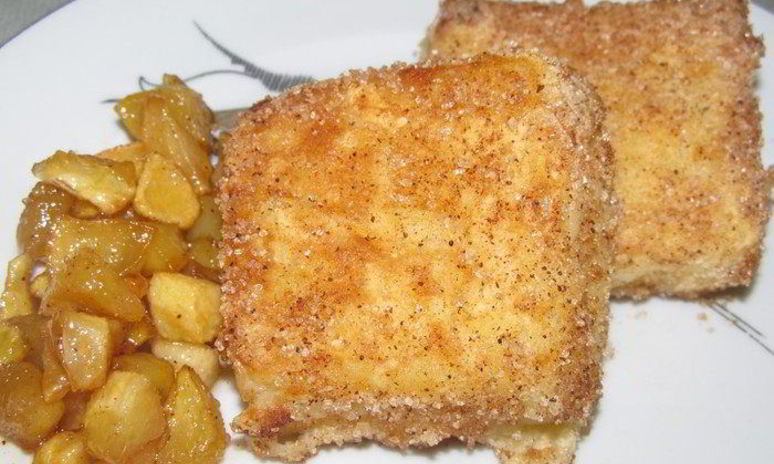 Рецепт жареного молока с карамелизированными яблоками