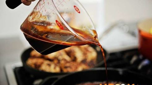 фрикадельки на сковороде