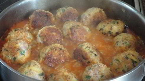 фрикадельки по-мароккански в томатном соусе
