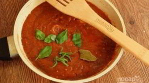 фрикадельки под томатно-сырным соусом