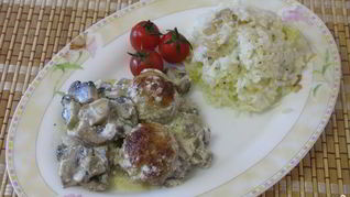 Фрикадельки с грибами