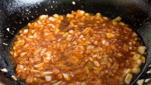 фрикадельки в пикантном томатном соусе