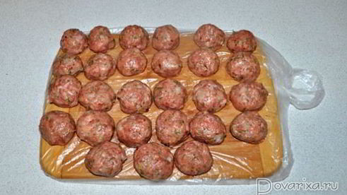 фрикадельки, запеченные с картофельным пюре