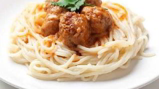 Макароны с фрикадельками