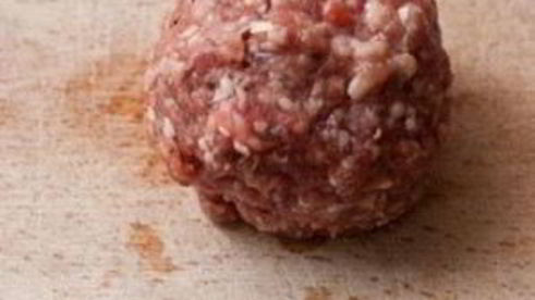 мясные фрикадельки с моцареллой