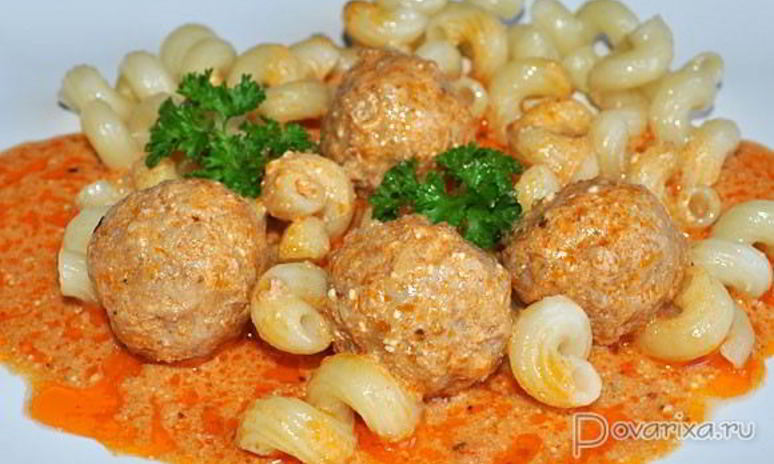 Рецепт мясных фрикаделек с сырной начинкой