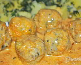 Рыбные фрикадельки в сливочно-томатном соусе